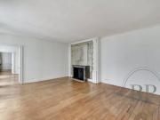 VII Rue de Bourgogne Elégant appartement de réception