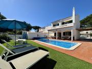 VILAMOURA SUMMER VILLA 3 WITH POOL by HOMING