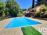 Villa 10 pièces 220 m²