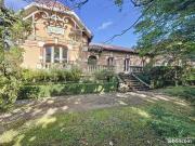 Villa 10 pièces 275 m²