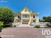 Villa 10 pièces 281 m²