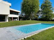 Villa 10 pièces 343 m²