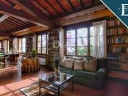 Villa 12 camere da letto, Lucca Lucca ES98405995