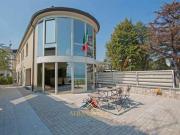 Villa 3 camere da letto, Desenzano Del Garda Brescia...