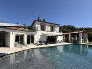 Villa 4 chambres avec vue panoramique Montauroux 180m²...