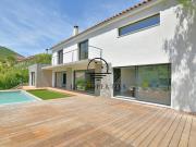 Villa 4 chambres, grand garage, piscine, terrasses, vue déga