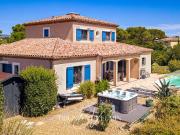 Villa 4 Chambres + Studio Secteur Residentiel 181m²...