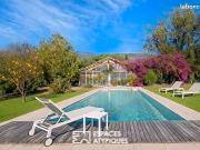 Villa 4 pièces 130 m²