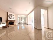 Villa 4 pièces 136 m²