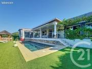 Villa 4 pièces 141 m²