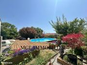 Villa 4 pièces de plain pied avec jardin, piscine et...