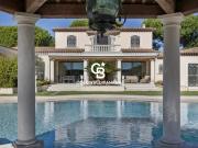 VILLA 5 CHAMBRES PISCINE GARAGE VUE MER DOMAINE PRIVE