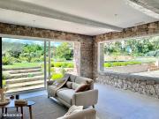 Villa 5 pièces 196 m²