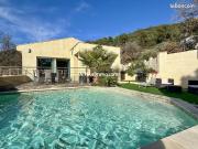 Villa 5 pièces 197 m²