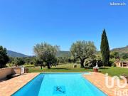 Villa 5 pièces 200 m²