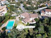 Villa 7 pièces 250 m²