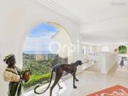 Villa 5 pièces 302 m²