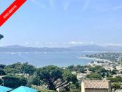 Villa avec piscine et terrasse