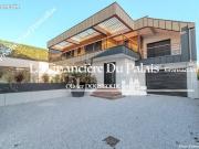 Villa 6 pièces 215 m²