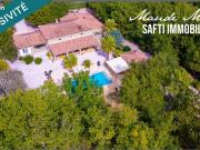 Villa 6 pièces 230 m²