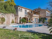 Villa 6 pièces 231 m²