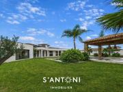 Villa 6 pièces 235 m²