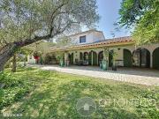 Villa 6 pièces 261 m²