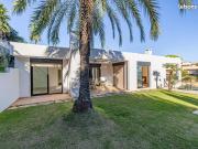 Villa 6 pièces 301 m²