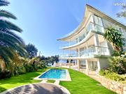 Villa 6 pièces 320 m²