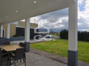 villa 6 quarto, Vila da Praia da Vitória Ilha Terceira...