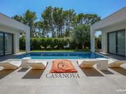 Villa 7 pièces 215 m²