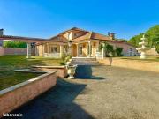 Villa 7 pièces 230 m²