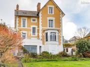 Villa 7 pièces 230 m²