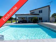 Villa 7 pièces 235 m²