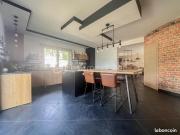 Villa 7 pièces 240 m²