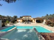 Villa 7 pièces 240 m²