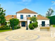 Villa 7 pièces 275 m²