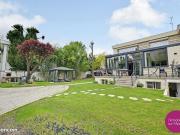 Villa 7 pièces 300 m²