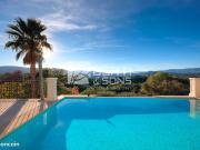 Villa 7 pièces 340 m²