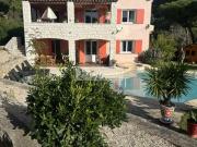 Villa 7 pièces 342 m²