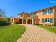 Villa 7 pièces 344 m²