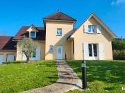 Villa 8 pièces 200 m²