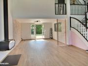 Villa 8 pièces 210 m² Villa 8 pièces 210 m²