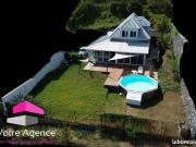 Villa 8 pièces 220 m²