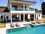 Villa 8 pièces 220 m²