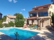 Villa 8 pièces 230 m²