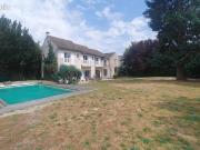 Villa 8 pièces 232 m²