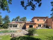 Villa 8 pièces 250 m²
