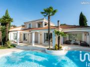 Villa 8 pièces 252 m²