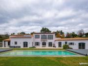 Villa 8 pièces 253 m²